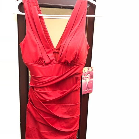 NWT Jr’s Emerald Sundae Bodycon Red Party Dress 👗 - Picture 4 of 8